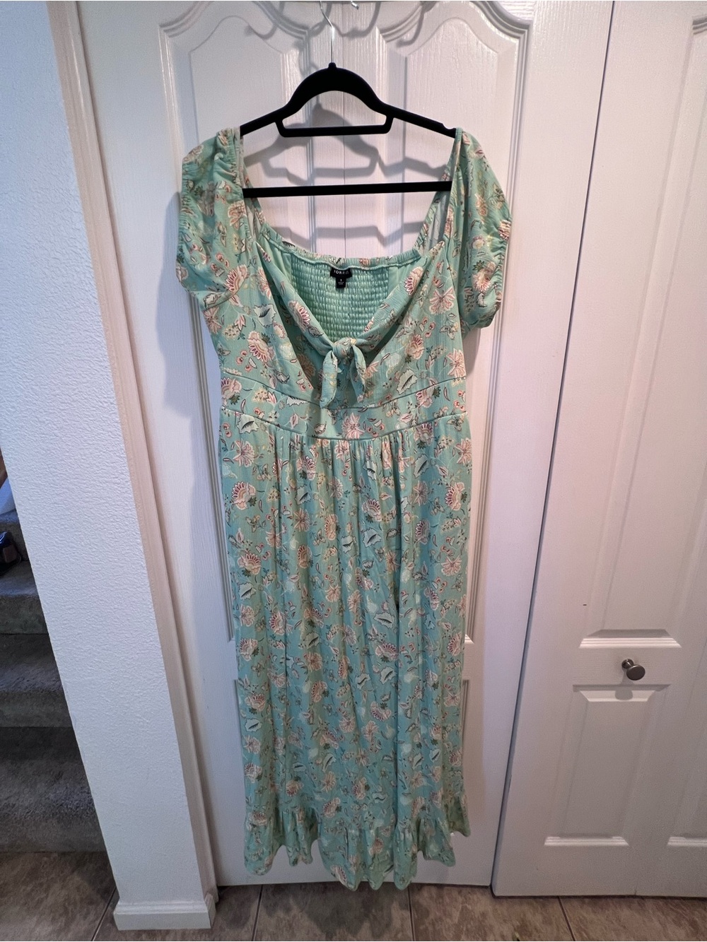 Torrid Green Floral Square Neck Smocked Tie Front Puff Sleeve Midi Dress 1